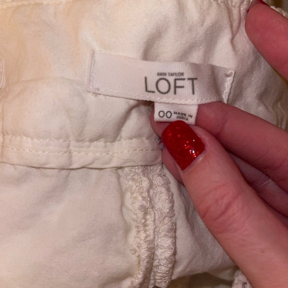 Ann Taylor Loft | White Riviera Crochet Shorts | Size 00 - Picture 6 of 6